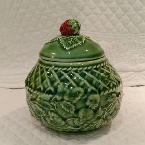 Bordallo Pinheiro Made For World Market Strawberry Sugar Bowl Made In Portugal